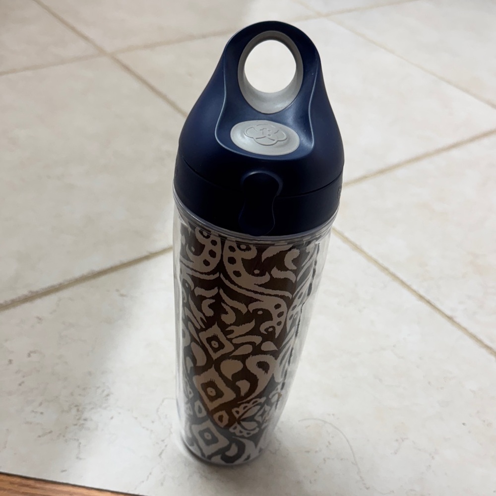 Tommy Bahama Blue and White Tumbler